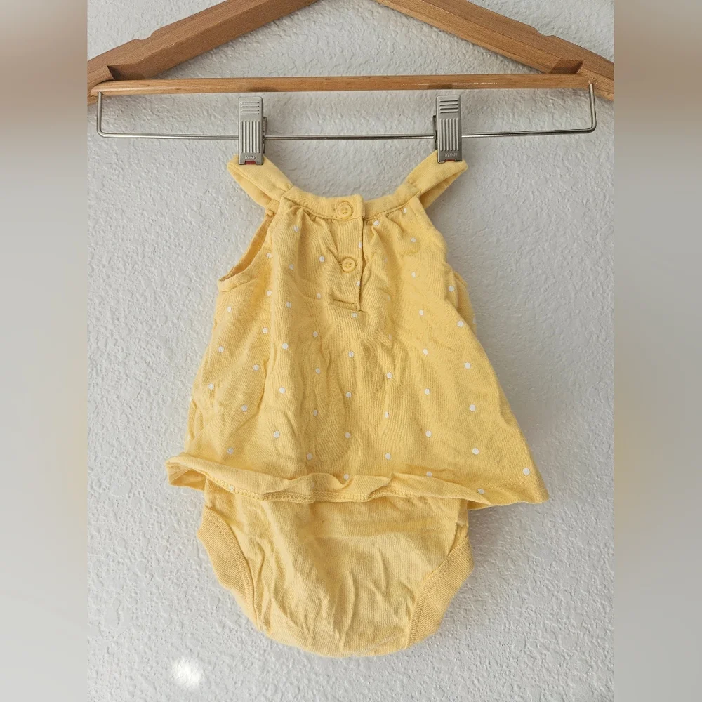 baby gap yellow romper, 3 months